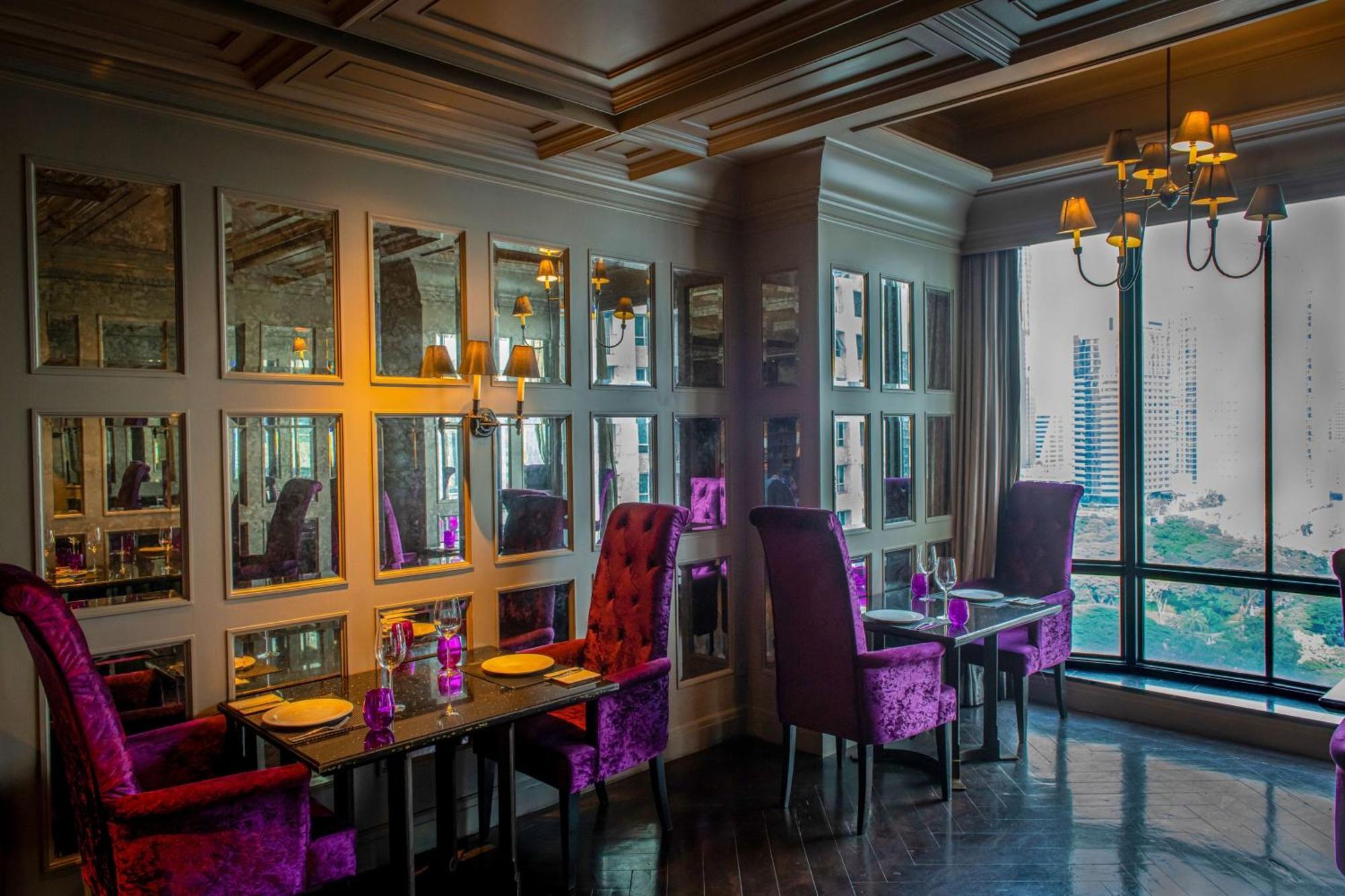 Hotel Muse Bangkok, Autograph Collection Esterno foto The interior of the restaurant