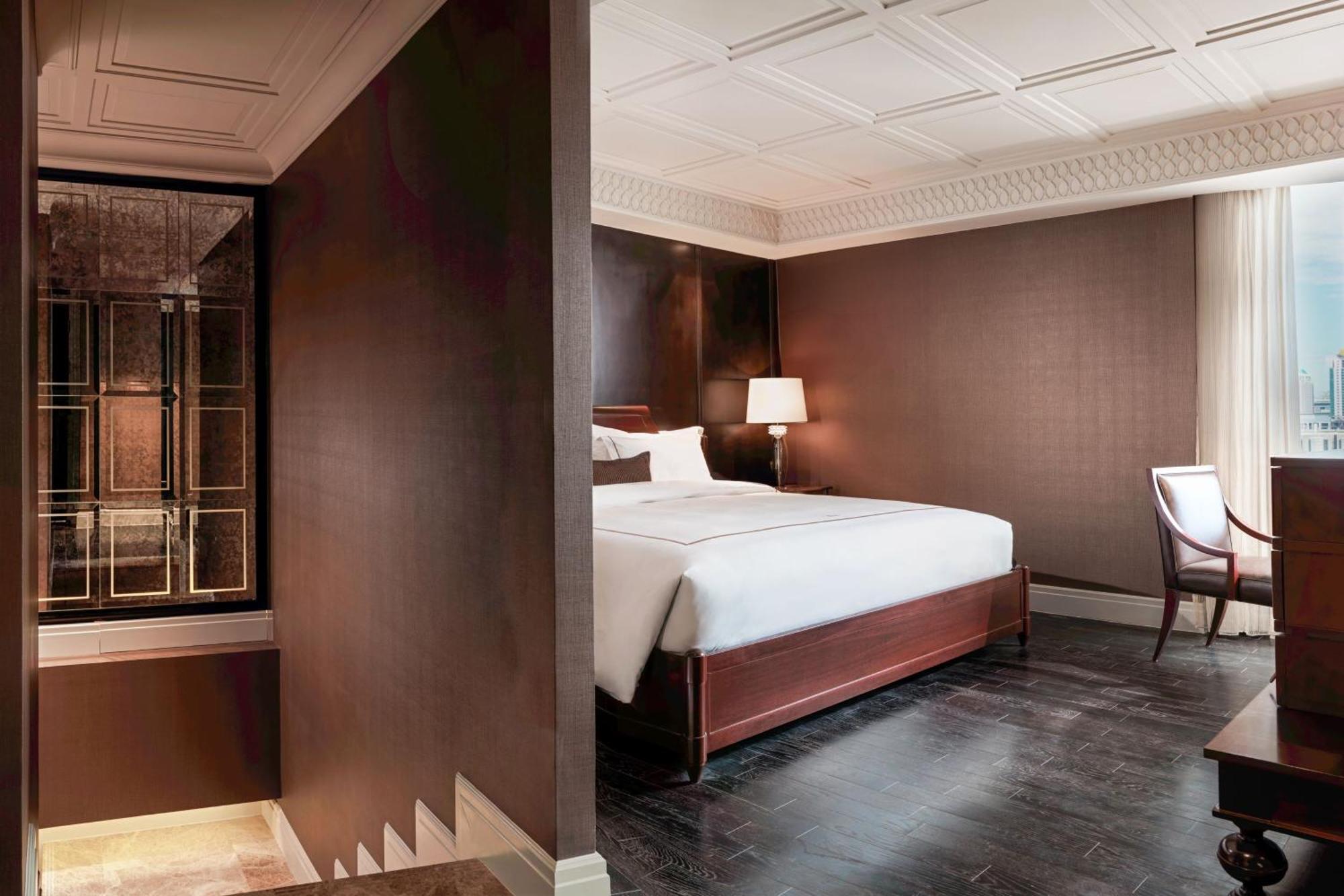 Hotel Muse Bangkok, Autograph Collection Esterno foto A bedroom at The Hari