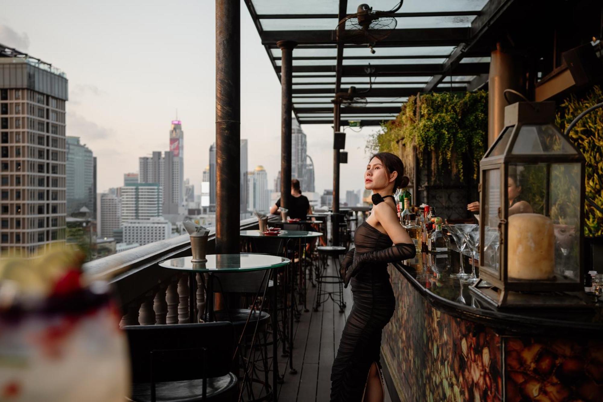 Hotel Muse Bangkok, Autograph Collection Esterno foto The Bar